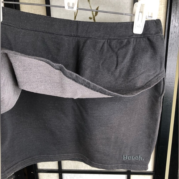 4 for 25$ BENCH | Charcoal Mini Skirt. Activewear Skirt. Size Medium. - Picture 2 of 8